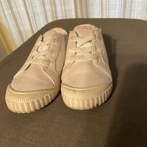 Wonder nation white canvas slip on sneakers girls size 11